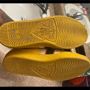 Cleaning closet, Gucci’s for sell size 9